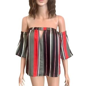 Romeo + Juliet Cold Shoulder Milkmaid Top